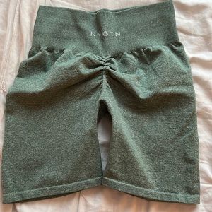 NVGTN Butt Scrunch Shorts